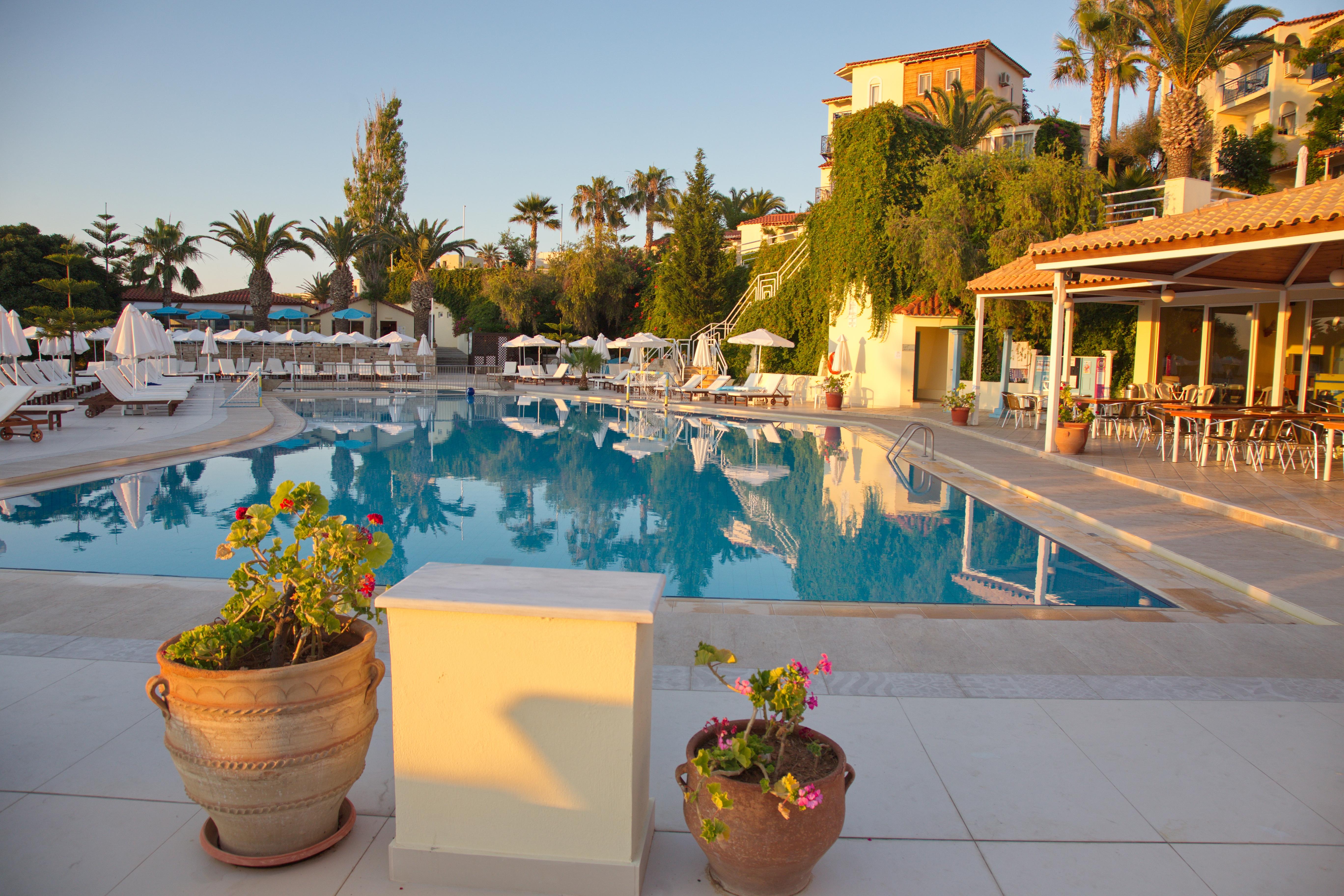 Rethymno Mare & Water Park Hotel Skaleta Eksteriør billede
